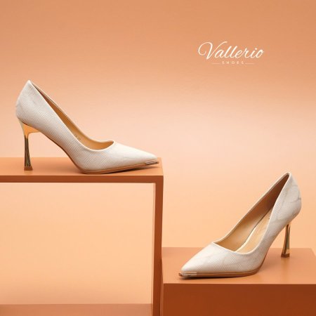 هيلز كعب رفيع منقش