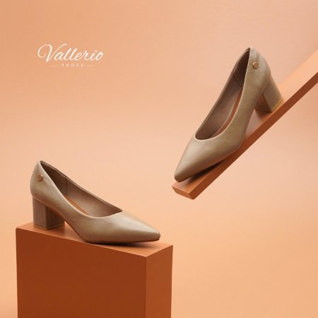 هيلز كعب عريض وسط