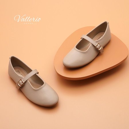 باليه مع ابزيم