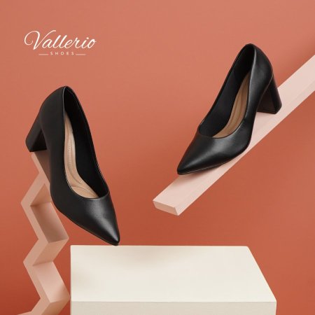 هيلز كعب عريض