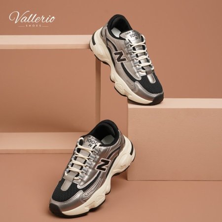 اسود / بلاتين