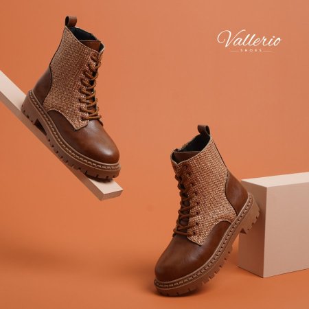 بسطار كعب وسط -رباط وسحاب جانبي